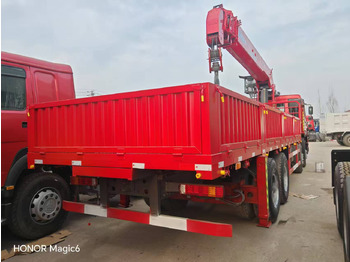 Avtodvigalo Sinotruk HOWO 8*4 Mobile crane: slika 5