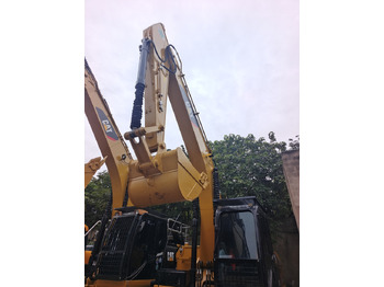 Bager goseničar CAT 320D2 L: slika 2