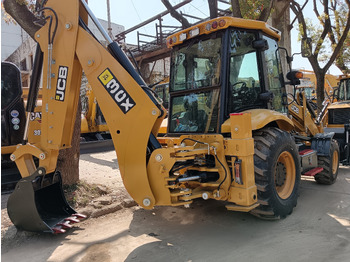 Bager nakladalec JCB 3CX