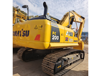Bager goseničar KOMATSU PC200-8