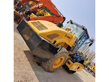 Cestni valjar XCMG XS223J: slika 5