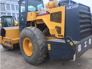 Cestni valjar XCMG XS263J