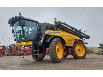 Samovozni škropilnik