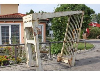 Karoserija in zunanjost LIEBHERR