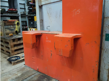 Protiutež za Avtodvigalo Grove GMK 6250/6300 counterweight 15 ton right side: slika 2