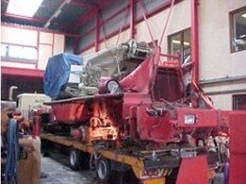 Avtodvigalo za vse namene LIEBHERR LTM 1045