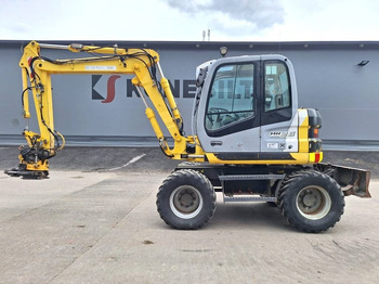 Bager na kolesih NEW HOLLAND