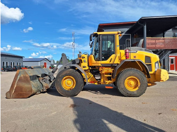 Kolesni nakladalec VOLVO L90H