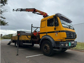 Tovornjak z dvigalom MERCEDES-BENZ