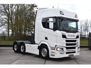 Vlačilec SCANIA R 460