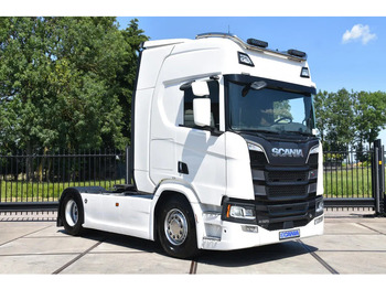 Vlačilec SCANIA R 520