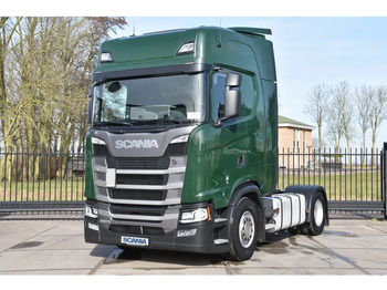 Vlačilec SCANIA S 500