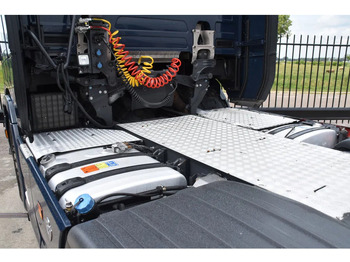 Vlačilec Scania S520 V8 NGS 6x2/4NB - RETARDER - FULL AIR - PARK. AIRCO - ACC - 2 x FUEL TANKS - LED LIGHTS - TOP CONDITION -: slika 4