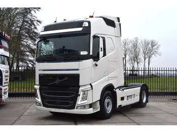 Vlačilec Volvo FH 460 Globe 4x2 - FULL AIR - 628 TKM - HYDRAULIC SYSTEM - PTO - NAVI - 2 x FUEL TANKS -: slika 2