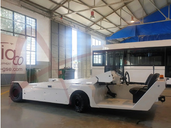 Vozilo za vleko letal LEKTRO