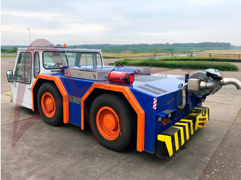 Vozilo za vleko letal SCHOPF