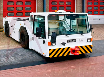 Vozilo za vleko letal SCHOPF