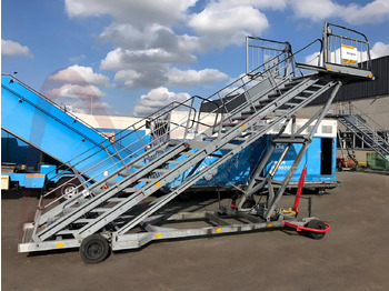 Potniške stopnice TCG