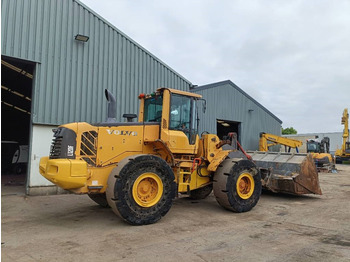 Kolesni nakladalec VOLVO L120F