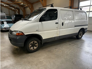 Avtomobil TOYOTA