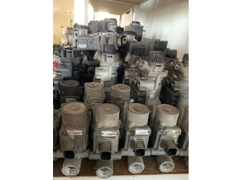 Zavorni ventil za Tovornjak WABCO 1867002   DAF XF 106 truck: slika 4