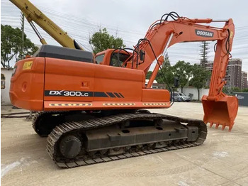 Bager goseničar DOOSAN DX300LC
