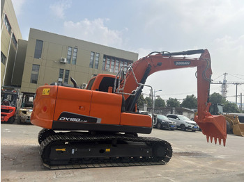 Bager goseničar DOOSAN DX150