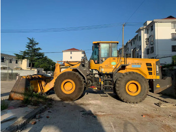 Kolesni nakladalec SDLG