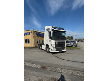 Vlačilec VOLVO FH 500