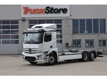 Tovornjak-šasija MERCEDES-BENZ eActros