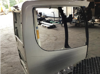 Kabina in notranjost LIEBHERR