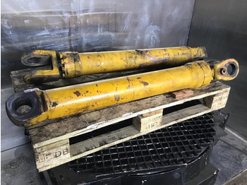 Hidravlični cilinder LIEBHERR