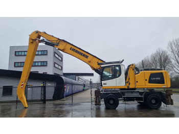 Bager za prekladanje primarnih/ Sekundarnih surovin LIEBHERR LH 40 M