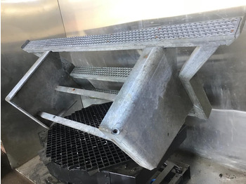 Kabina in notranjost LIEBHERR