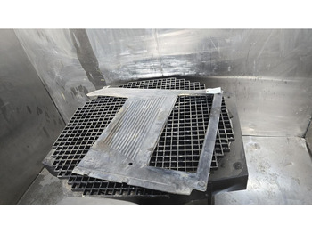 Kabina in notranjost LIEBHERR