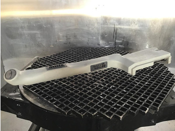 Kabina in notranjost LIEBHERR