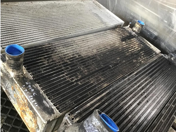 Hladilnik motorja LIEBHERR