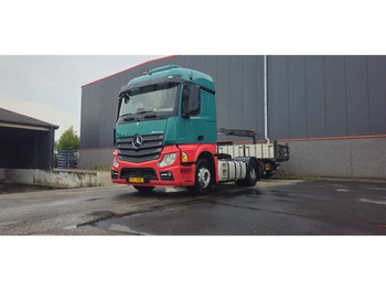 Vlačilec MERCEDES-BENZ Actros 1845