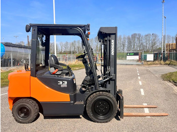 Diesel viličar DOOSAN