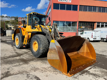 Kolesni nakladalec VOLVO L180H