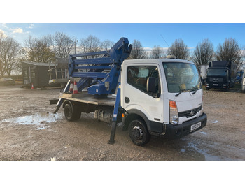 Dvižna ploščad montirana na tovornjak NISSAN