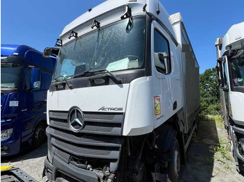 Tovornjak s ponjavo MERCEDES-BENZ Actros 2542