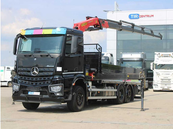 Tovornjak z dvigalom MERCEDES-BENZ Arocs