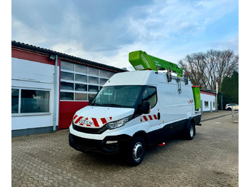 Dvižna ploščad montirana na tovornjak IVECO Daily