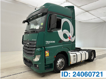 Vlačilec MERCEDES-BENZ Actros 1945