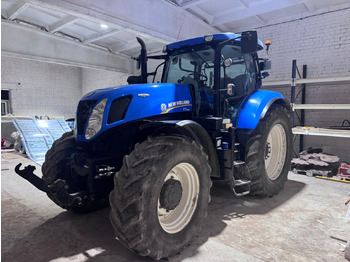 Traktor NEW HOLLAND T7