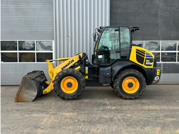 Kolesni nakladalec KOMATSU WA100