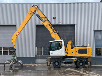 Bager za prekladanje primarnih/ Sekundarnih surovin LIEBHERR LH 30 M