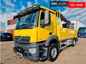 Tovornjak z dvigalom MERCEDES-BENZ Arocs 1830
