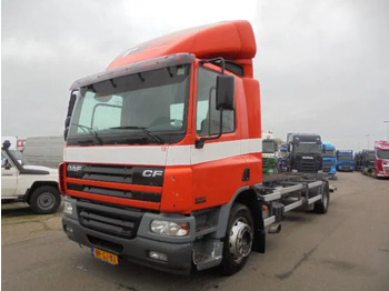 Tovornjak zabojnik DAF CF